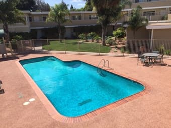 Private Room (fully furnished) close to Stanford april 1st short term 1