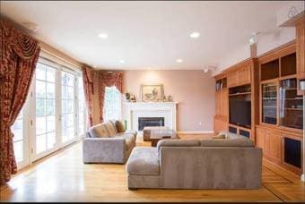 Amazing Master Bedroom Available in Beautiful Cupertino Home - $1,750 3