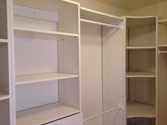 Sunny & Roomy Corner Bedroom w/ Large Closet 3