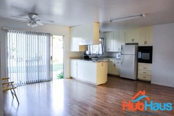 House Hunters, LEND ME YOUR EARS! 10 min drive to Google or Apple! 2