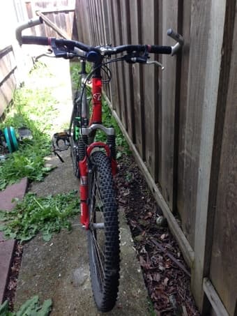 Big TREK mountain bike + lock - ideal for 6'0 or around - MUST GO NOW 3