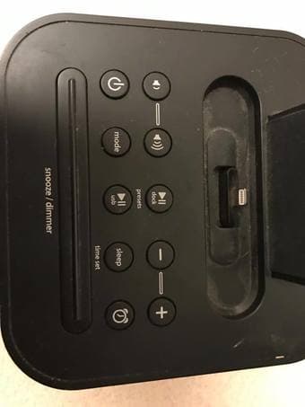 iHome iPL10 Dual Charging Stereo/Clock Radio 2