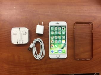 Unlocked iPhone 6s Under Apple warranty 1