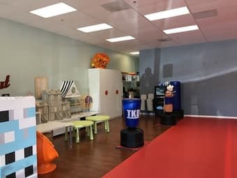 Versatile Retail Space Available on El Camino Real 3
