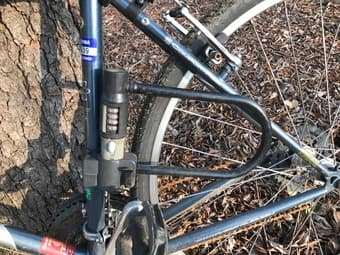 Commuter Bike + U-Lock 3