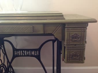 Vintage Beautiful Green Sewing Table - Great as Nightstand! 2