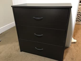 3 drawer dresser 1