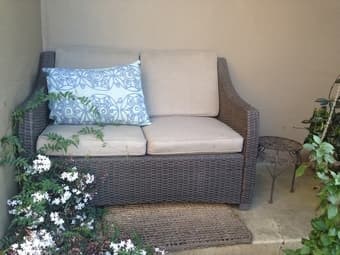 All-weather Outdoor Wicker Patio Loveseat - Like new! 3