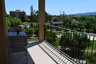 [1BD/1BR] Couples housing apartment for the Summer quarter 3