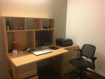 1 room with bathroom in 2B2B On-campus Apartment for rent 8.15-9.15 2
