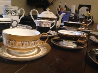 Authentic Fine Bone China Black Gold 21 piece Tea Set - Perfect! 3