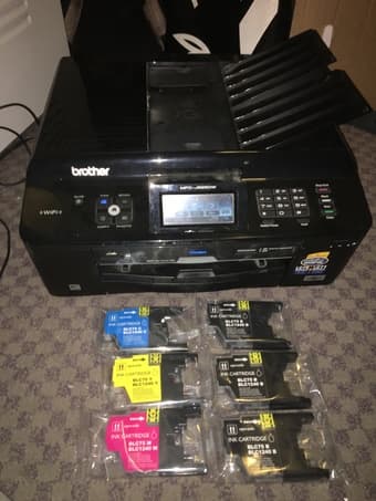 All-in-one printer + ink cartridges 1
