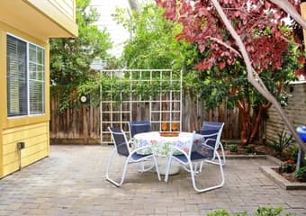 Sunny bedroom near Diridon station- available May 1- $931 3
