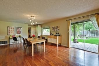 Furnished 1BR on campus, available now 1