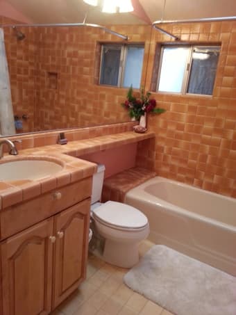 A Finished Upstairs Room in House Walk to Stanford 2