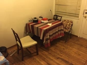 Living room for rent from 5.4 to 5.21, Alma street 2891, $18 per day 2