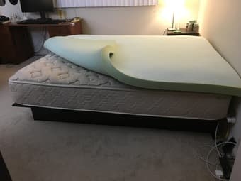 Complete Queen Bed, Excellent Condition $100 OBO 1