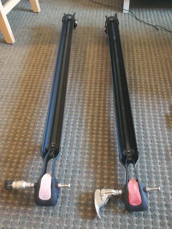 2 Yakima Copperhead Bike Trays w/ Key 1