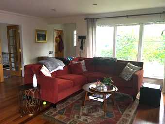 Large Room Available - 4 Bedroom House in Palo Alto (Embarcadero Rd) - 3