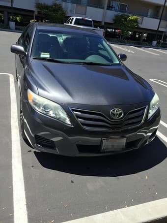 2010 Toyota Camry LE, Clean Title, very good condition 1