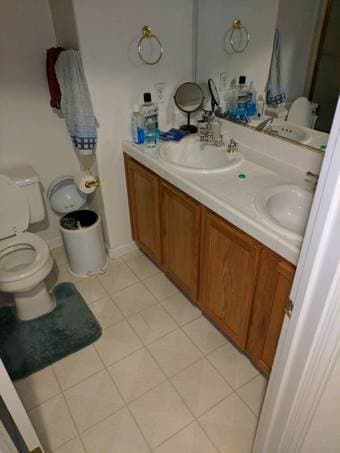 Master Bedroom with it's Private Bathroom: Available June 1 3