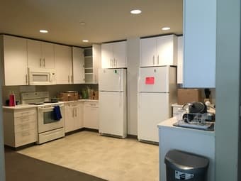 Munger furnished bedroom and private bath in 4bdr, June to mid-Sept 1
