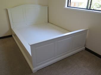 Birkeland Queen Bed (White) - $250 2