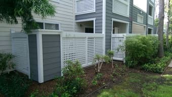 1 BR/BA apt avail now - 700 sqft, large patio, ground floor, pets ok 1
