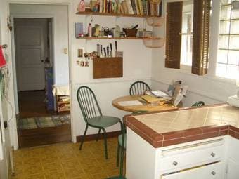 185ft2 - Large quiet room in shared furnished home in Menlo Park 1
