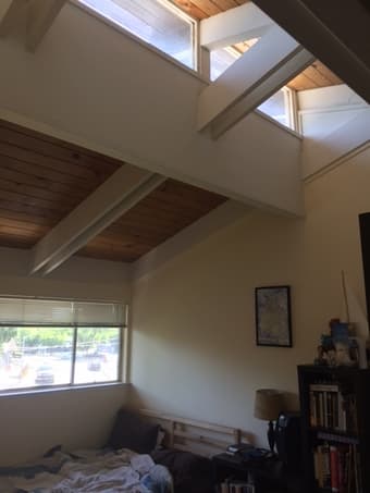 Sunny room with shared bathroom in Palo Alto 1