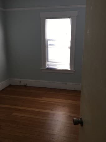 $1000/month Female for Glen Park SF 1 BD in 3BD/1BA 2