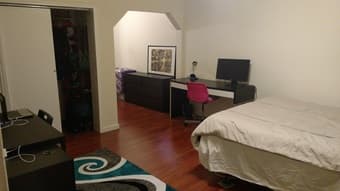 Master bedroom summer sublet in PA (just past Cal Ave), furnished 2