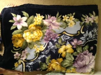 Small Items for Sale (Lamp, Japanese Stationary, Blanket, Binoculars) 3