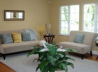 3 furnished rooms in 5 bed/4.5bath available for summer sublet 2