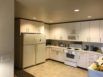 Furnished, Private On-Campus Bedroom/Bathroom for Summer! (Munger) 1