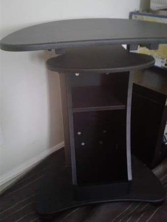 computer desk (adjustable height) for sale 1