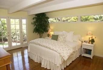 1,670 Square Foot 4 Bedroom, 2 Bathroom Home for Rent in Menlo Park 2