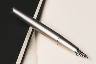 LAMY Studio 14k Gold Fountain Pen With Converter Med. Nib New In 2