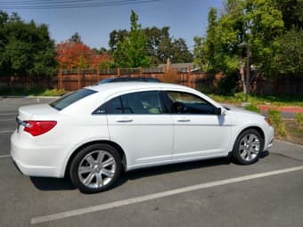 2013  Chrysler 200 LX sedan 4D Automatic, 2