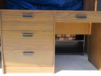 $20 desk 1