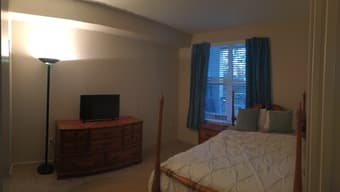 !!SALE!! Matching Oak Bedroom Set w/ Mattress & Box Spring 1