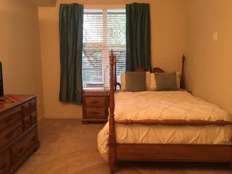 !!SALE!! Matching Oak Bedroom Set w/ Mattress & Box Spring 2