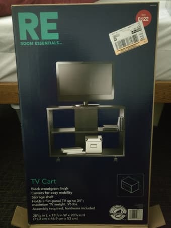 TV + stand 3