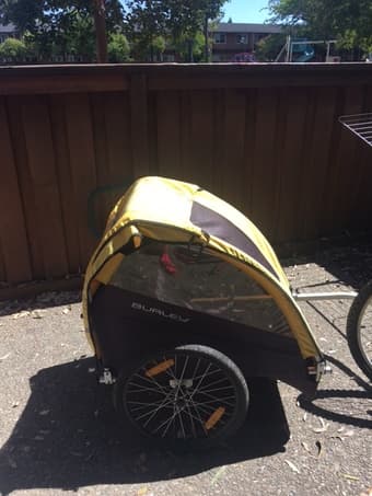Burley Bee double bike trailer 2