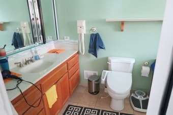 Stunning master bedroom suite for 2 people 3