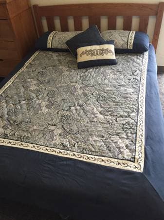 Bed set Queen - 8 piece 3