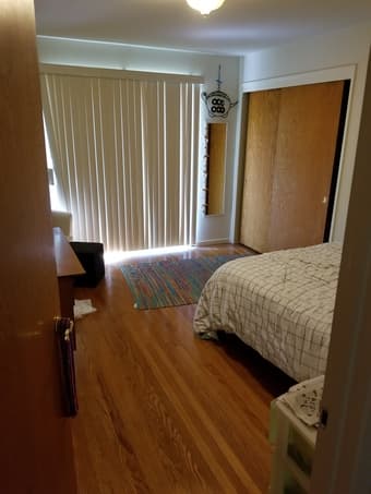 1br in 2br/1ba apartment in Menlo Park, available 7/1 1