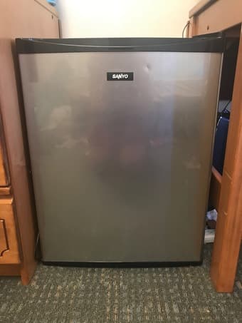 Mini Fridge 1