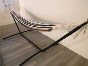 HAMMOCK w/portable carrying case 1
