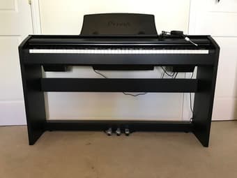 Like New Casio Privia PX-760 Digital Piano Black 1